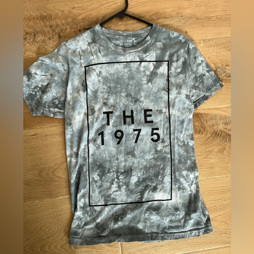 The 1975 concert t-shirt